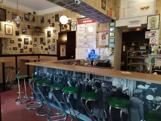 Gdzie na drinka w Krakowie? Wybierz idealny bar na wieczór!
