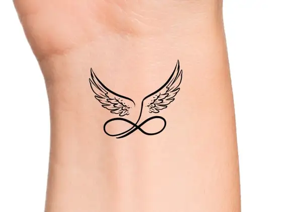 Engel Tattoo Schriftzug - So wird dein Motiv zeitlos schön