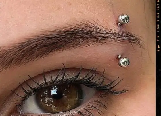 Piercing brwi - rodzaje, gojenie, pielęgnacja. Wybierz mądrze!