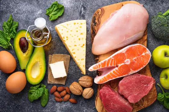 Keto po treningu: Co jeść, by budować mięśnie i trzymać ketozę?