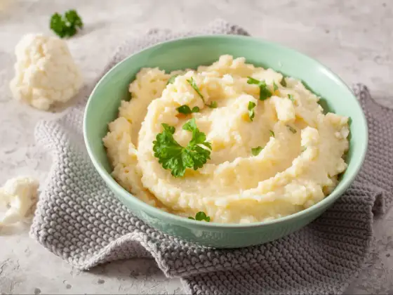 Puree z kalafiora - jak uzyskać kremowy, lekki dodatek do obiadu