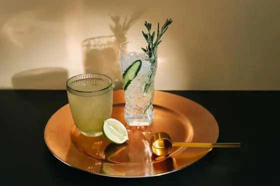 Drinki z limonką - Dlaczego świeży sok to tylko połowa sukcesu?