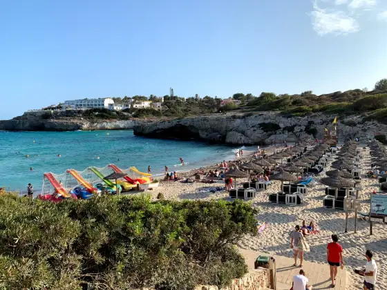 Cala Domingos (Majorka) - Przewodnik po plaży idealnej