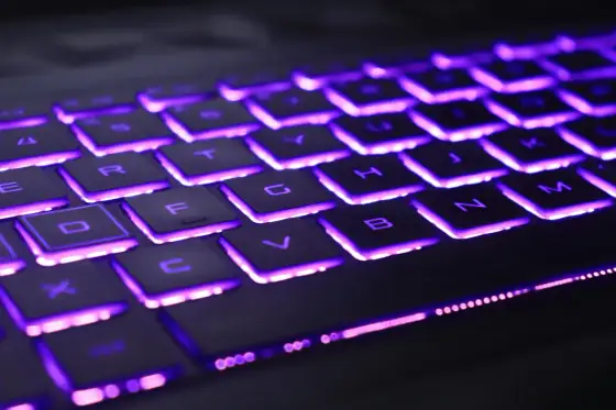 Jak włączyć podświetlenie klawiatury Lenovo? Szybki przewodnik
