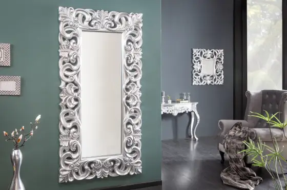 Lustro w srebrnej ramie: Elegancja i inspiracje do Twojego wnętrza