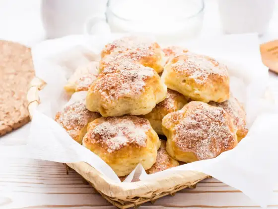 Ciastka z serem: Prosty przepis na smak dzieciństwa.