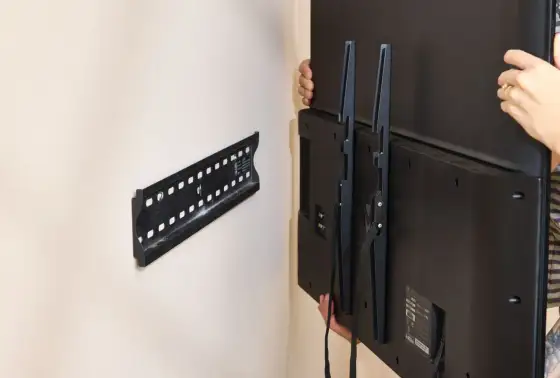 Remove Wall Mounted TV Safely - Your Easy Guide
