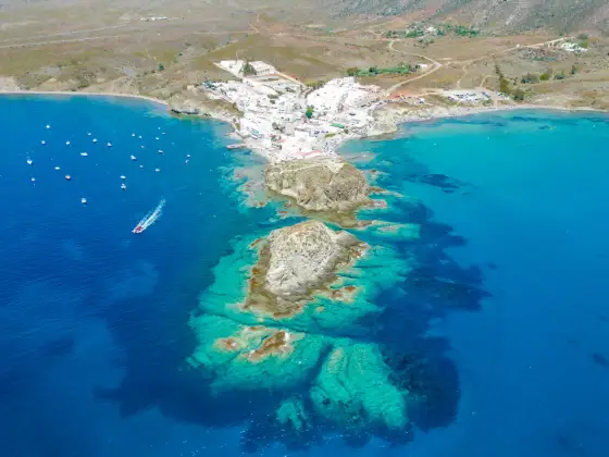 La Isleta del Moro en Cabo de Gata, qué ver y cómo visitarla
