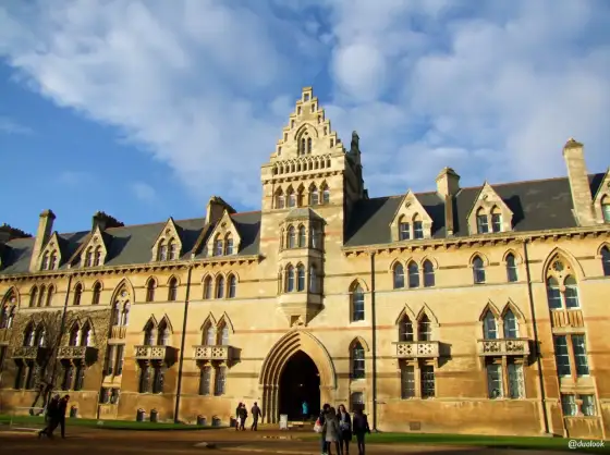 College - co to jest i czy warto? Przewodnik dla Polaka