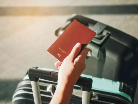 Brak starego paszportu? Jak wyrobić nowy bez problemów!
