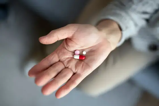 Antybiotyk po wyrwaniu zęba - Kiedy naprawdę ma sens?