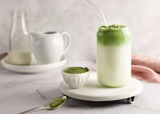 Matcha latte - idealny przepis na gładki napój bez goryczy