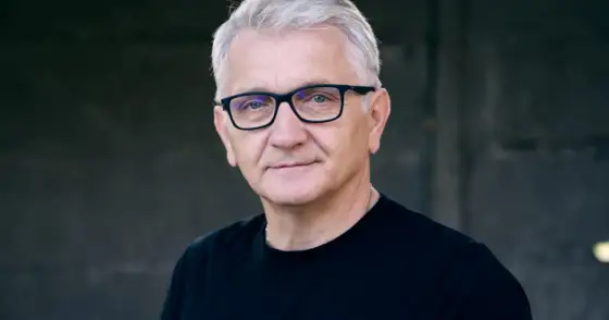 Dariusz Kowalski: od Tracza z "Plebanii" do dyrektora teatru
