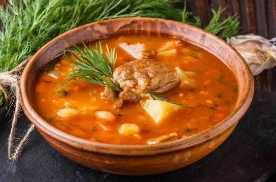 Zupa ogonowa - przepis na idealny, głęboki smak!