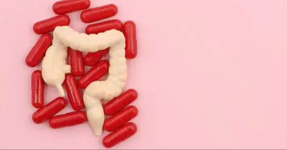Mesalazyna w zapaleniu jelit - kiedy ma sens i na co uważać
