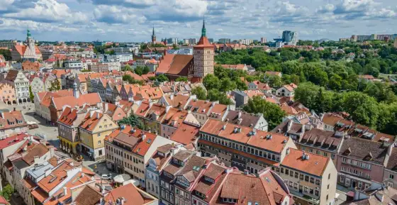 Co zwiedzić na Warmii i Mazurach? Odkryj ukryte perełki!