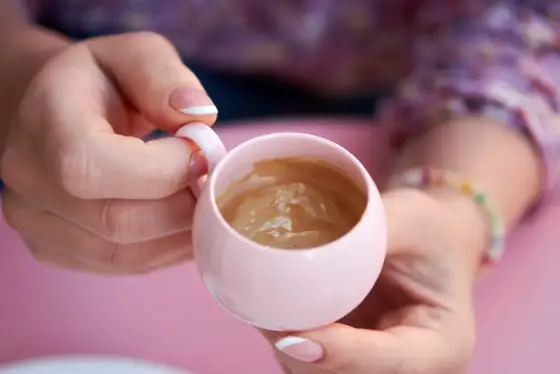 Kawa w ciąży - ile można pić i jak bezpiecznie liczyć kofeinę?