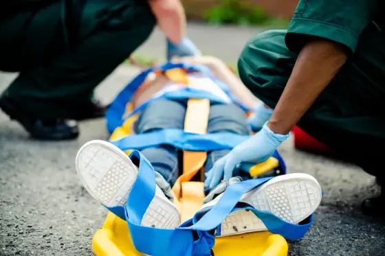 Wypadek na budowie - co zrobić i jakie prawa ma poszkodowany?