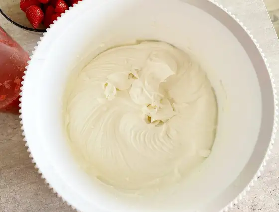 Krem z mascarpone - idealne proporcje i triki na sukces!