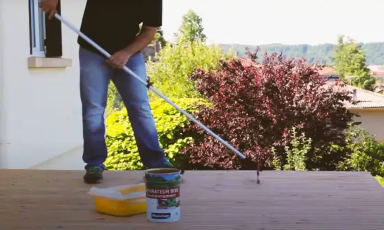 Nettoyer terrasse bois - Évitez les erreurs courantes et protégez-la