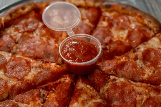 Keczup czy ketchup? Jak pisać i wybrać dobry sos