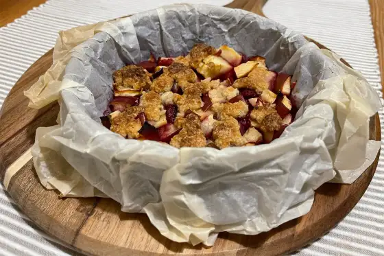 Crumble z owocami - Idealny przepis i chrupiąca kruszonka