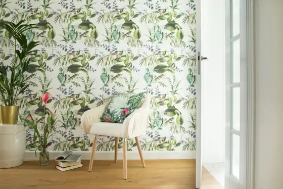 Tapeta na jednej ścianie w salonie: Metamorfoza krok po kroku
