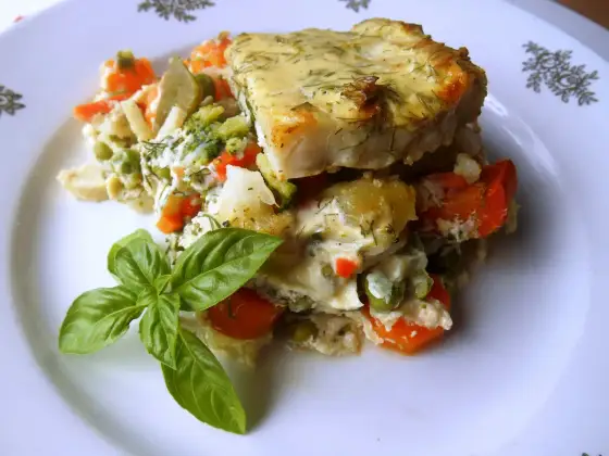 Pieczona ryba z warzywami - Jak zrobić idealny obiad?