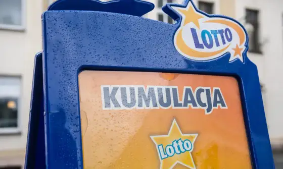Dlaczego firmy pożyczkowe wolą loterie od obniżek? Analiza