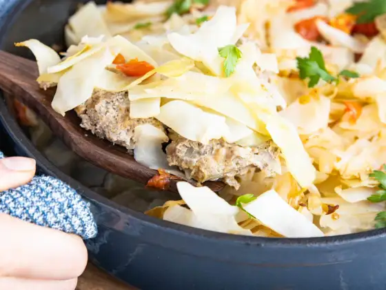 Krauttopf mit Hackfleisch aus dem Ofen - saftig und deftig