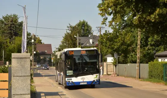Autobus do ZOO Kraków - 134 czy 434? Wybierz mądrze!