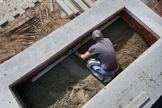 Jaki beton na fundament wybrać? Poradnik krok po kroku