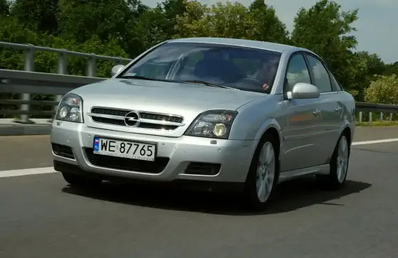 Opel Vectra - którą wersję kupić, by nie przepłacić?