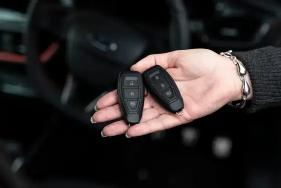 Keyless entry - co to? Jak działa, wady i ochrona przed kradzieżą