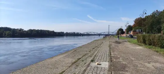 Trasy rowerowe w Toruniu - starówka, bulwar i Barbarka