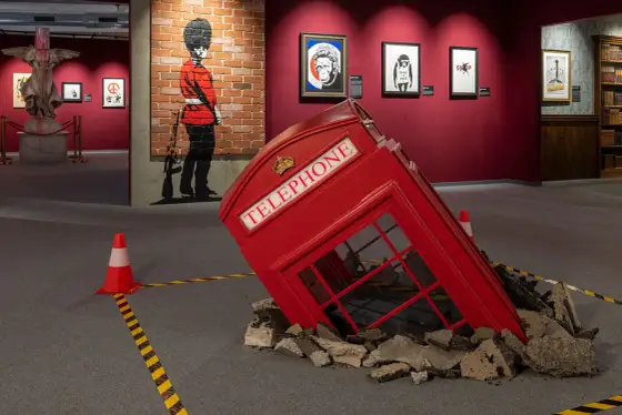 Banksy w Warszawie - wystawa, ślady i warszawski street art
