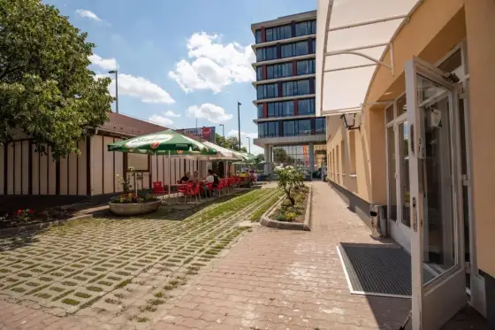 Népliget Budapeszt - Przewodnik po dworcu autobusowym