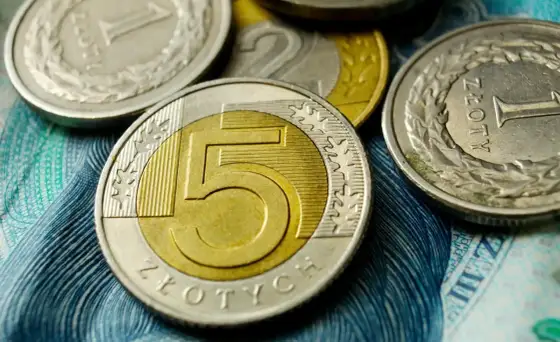 Średnia krajowa 2026 - Ile wynosi i ile zarobisz na rękę?