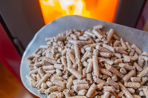 Dlaczego piec na pellet dymi - Poznaj przyczyny i rozwiązania