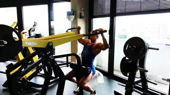 Dorsali perfetti in palestra - Le macchine che funzionano davvero