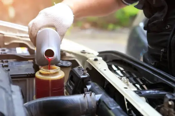 Za dużo płynu wspomagania - Co robić i kiedy do mechanika?