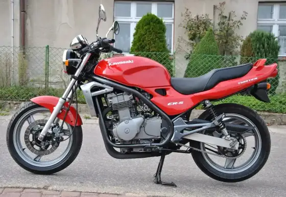 Kawasaki ER-5 - Czy warto kupić? Analiza, koszty i porady