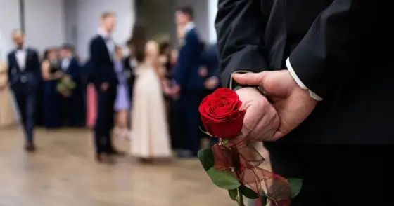 Dzień Mężczyzny 10 marca - Skąd się wziął i jak go świętować?