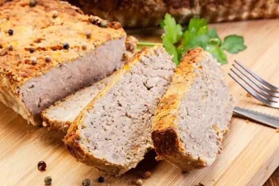 Domowy pasztet wielkanocny - przepis na idealny smak i konsystencję