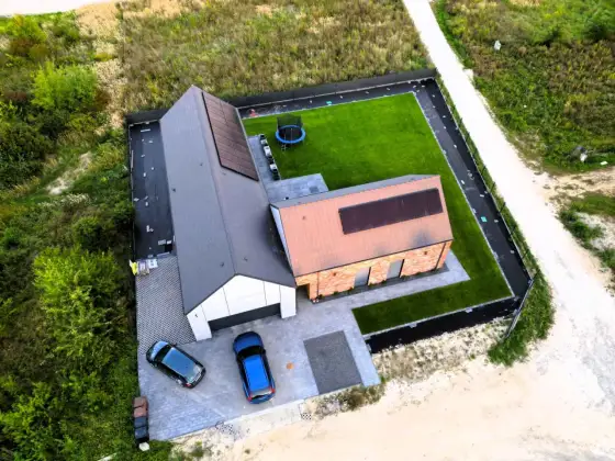 Ile kosztuje budowa domu? Realne widełki i ukryte koszty