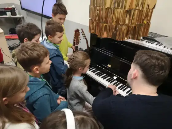 Muzyka w szkole podstawowej - od której klasy i jak wygląda?