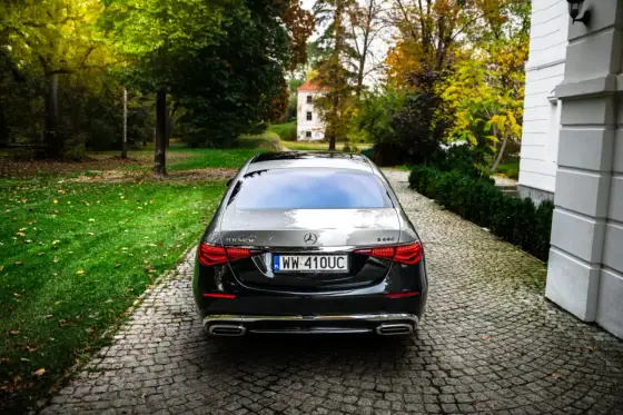 Mercedes-Maybach S 680 - luksusowa limuzyna stworzona do jazdy z tyłu