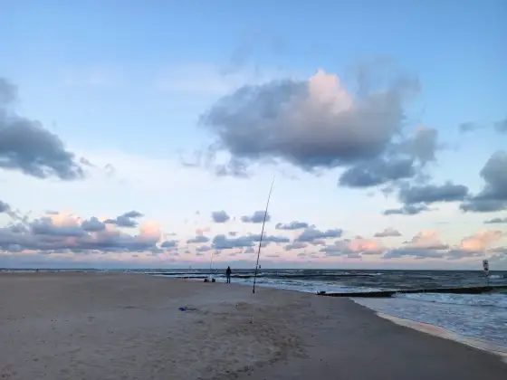 Zestaw do surfcastingu na Bałtyk - Jak rzucać dalej i bez splątań?