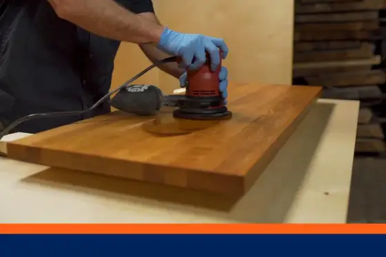 Comment polir un meuble en bois pour un effet miroir ?