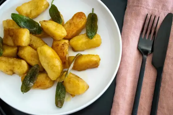 Gnocchi mit Salbeibutter - So gelingt der Klassiker perfekt